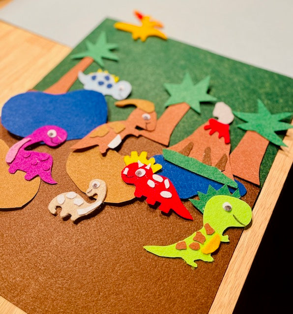 Dinosaur World Felt Kit